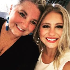 Meet your Posher, Alyson